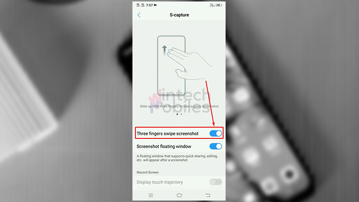Selanjutnya aktifkan opsi Tangkapan Layar 3 Jari