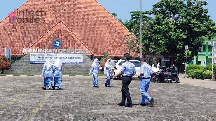 Bantuan Keuangan dan Beasiswa